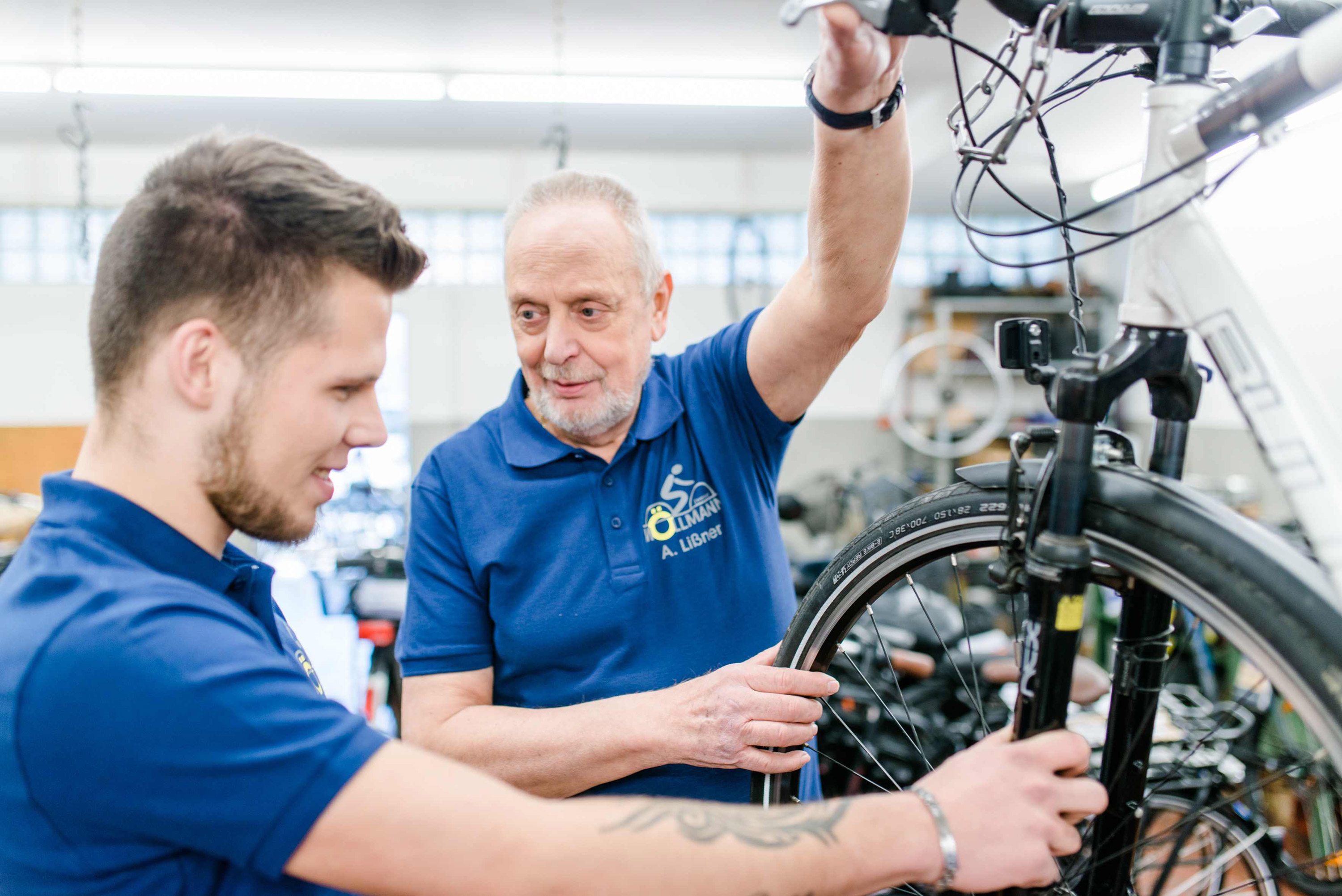 ZweiradMoellmannWerne_Werkstatt-Ausbildung_1